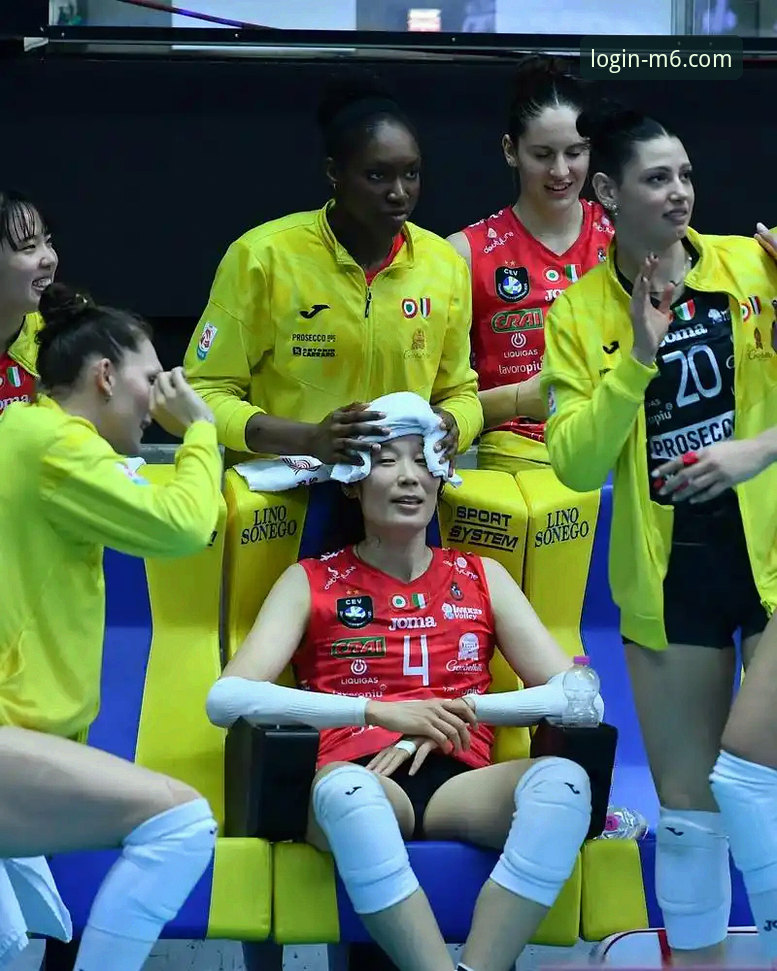 欧冠女排半决赛实战复盘：从科内利亚诺连丢四赛点看逆转战术精髓